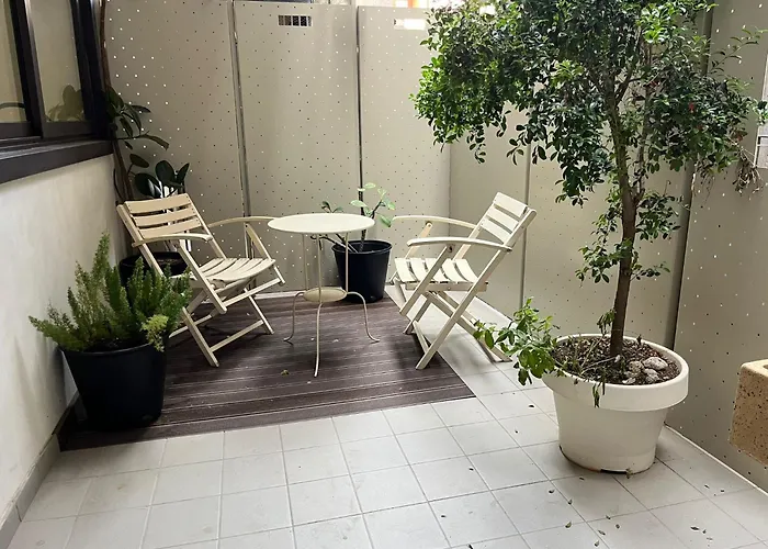 Tre Vie 80 Apartment